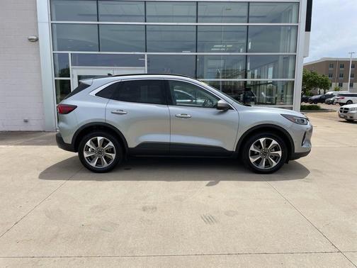 Iconic Silver Metallic 2023 Ford Escape Platinum