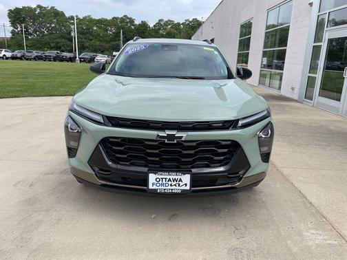 Cacti Green 2025 Chevrolet Trax FWD ACTIV