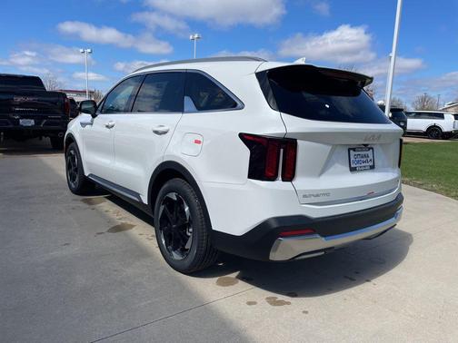 Snow White Pearl 2026 Kia Sorento Hybrid EX