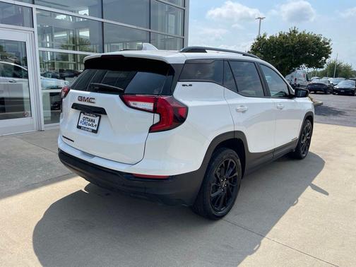 Summit White 2024 GMC Terrain SLE