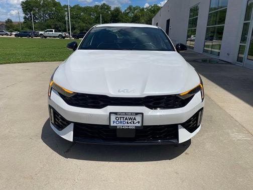 Snow White Pearl 2026 Kia K5 GT-Line
