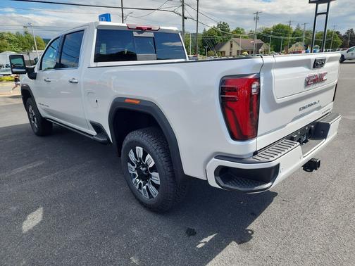 2025 GMC Sierra 2500 Denali