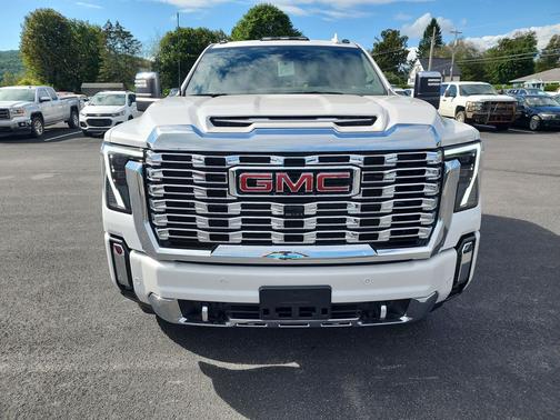 2025 GMC Sierra 2500 Denali