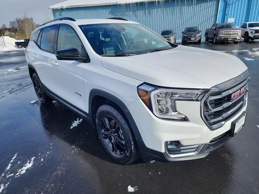 2023 GMC Terrain AWD AT4