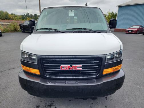 2025 GMC Savana 3500 RWD 3500 Regular Wheelbase Work Van