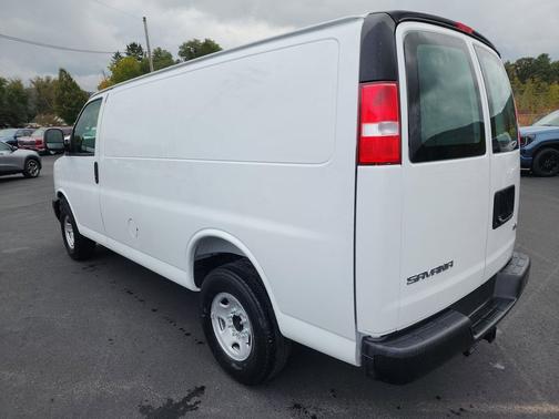 2025 GMC Savana 3500 RWD 3500 Regular Wheelbase Work Van