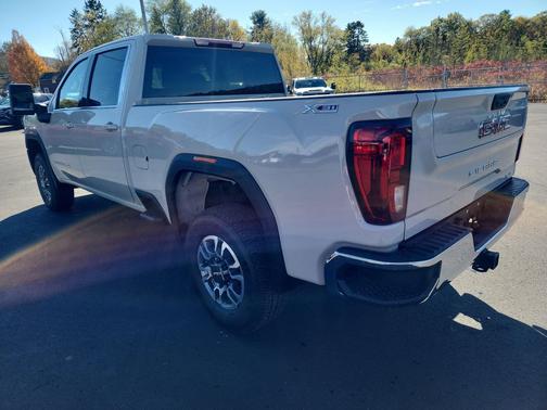 2026 GMC Sierra 2500 SLE