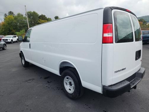 2025 GMC Savana 2500 Work Van