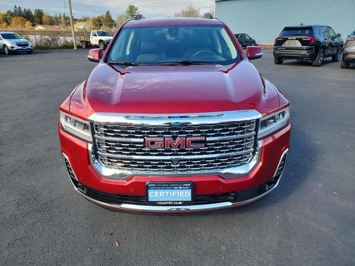 2022 GMC Acadia Denali