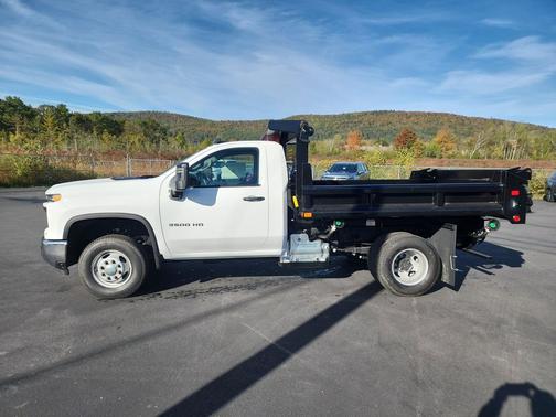 2025 Chevrolet Silverado 3500 WT