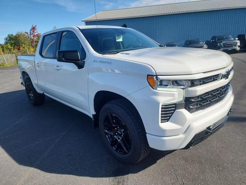 Summit White 2026 Chevrolet Silverado 1500 RST