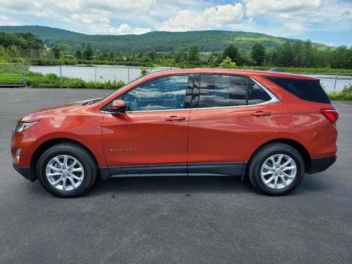 Photo 4 of 38 of 2020 Chevrolet Equinox 1LT