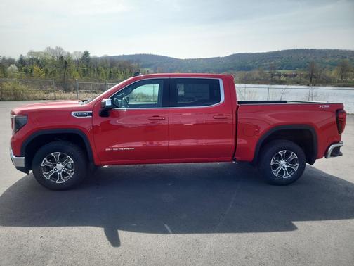 2025 GMC Sierra 1500 SLE