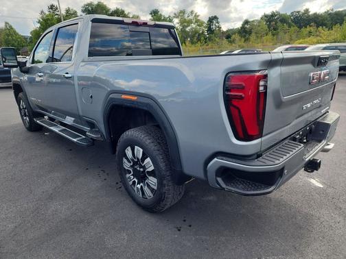 2024 GMC Sierra 2500 Denali