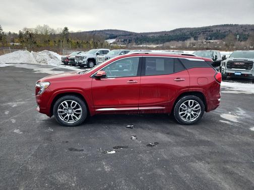 2023 GMC Terrain Denali