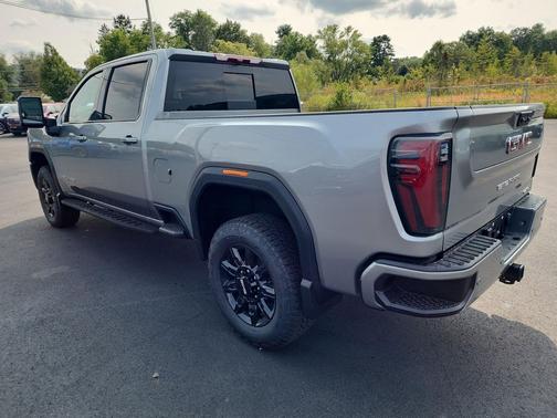 2025 GMC Sierra 2500 AT4