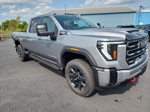 2025 GMC Sierra 2500 AT4
