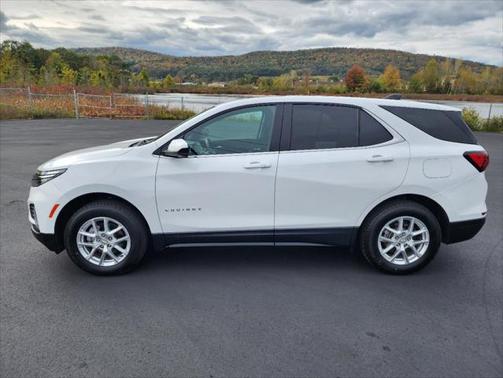 Summit White 2022 Chevrolet Equinox 1LT