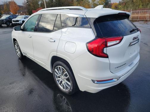 2022 GMC Terrain Denali