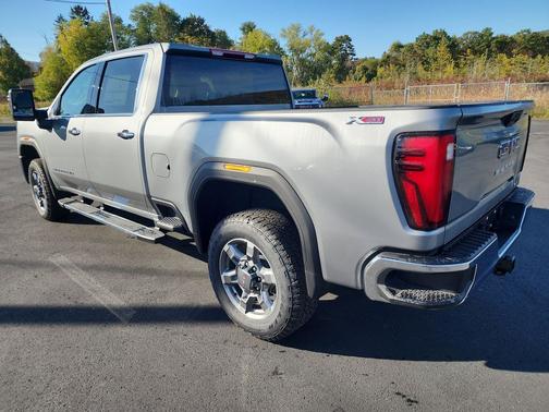 2026 GMC Sierra 2500 SLT
