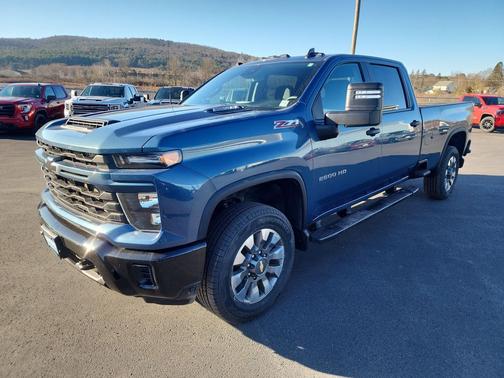 2024 Chevrolet Silverado 2500 Custom