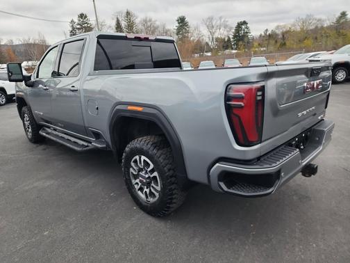 2024 GMC Sierra 2500 AT4