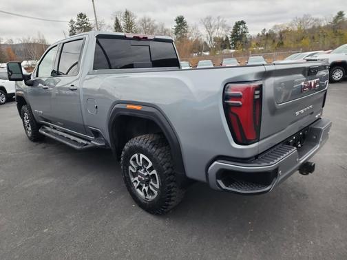 2024 GMC Sierra 2500 AT4