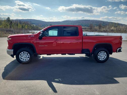 2025 Chevrolet Silverado 3500 LT