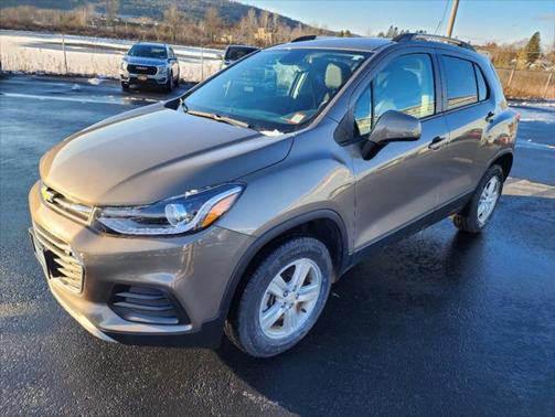 Stone Gray Metallic 2021 Chevrolet Trax LT