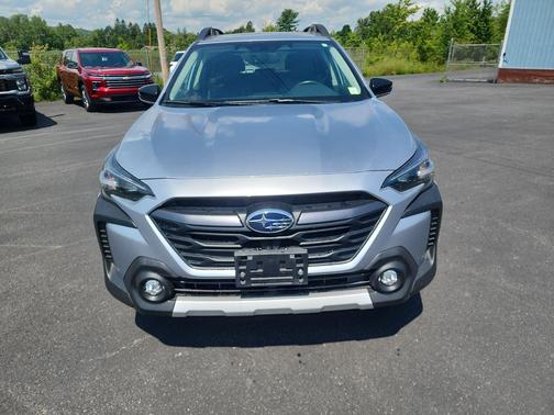 Ice Silver Metallic 2024 Subaru Outback Limited XT
