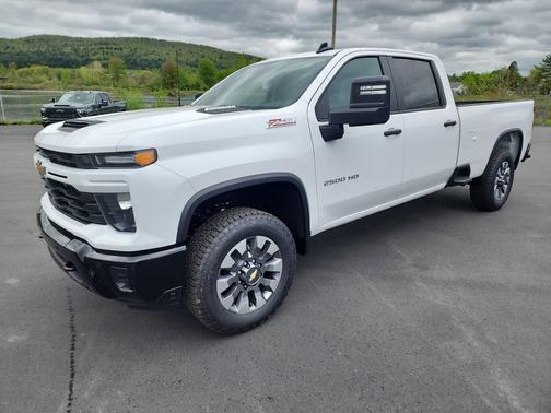 2025 Chevrolet Silverado 2500 Custom
