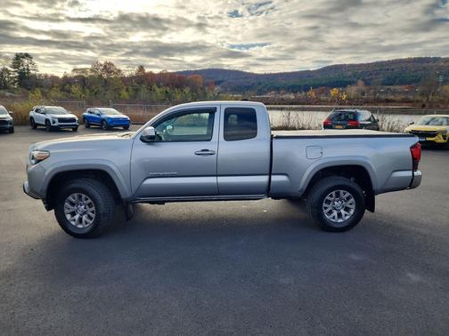 2018 Toyota Tacoma SR5