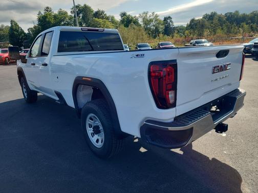 Summit White 2026 GMC Sierra 2500 Pro