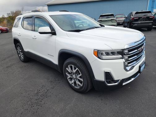2023 GMC Acadia AWD SLT