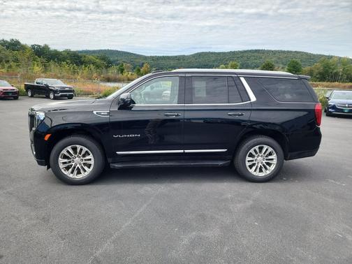 Onyx Black 2021 GMC Yukon SLT