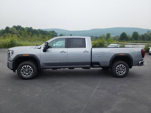 2025 GMC Sierra 2500 SLE