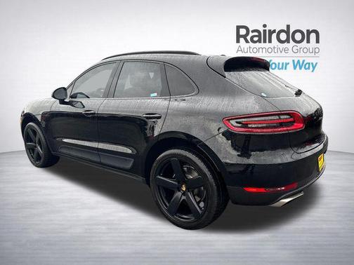 2018 Porsche Macan Sport Edition