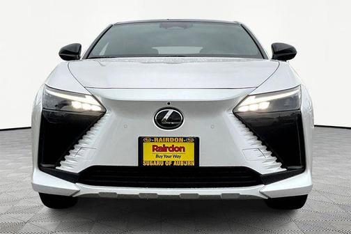 2023 Lexus RZ 450e Luxury