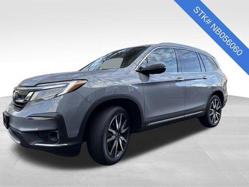 2022 Honda Pilot Touring 8-Passenger