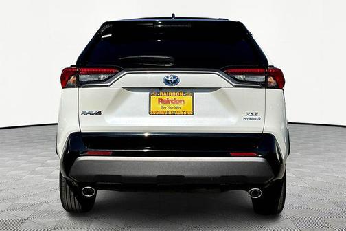2020 Toyota RAV4 Hybrid SE