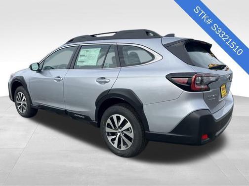 2025 Subaru Outback Base