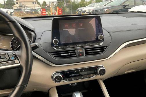 2020 Nissan Altima 2.5 SV
