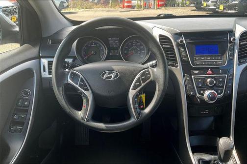 2016 Hyundai Elantra GT Base