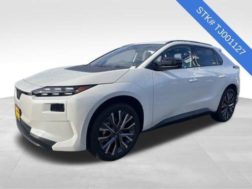 2026 Subaru Solterra Limited