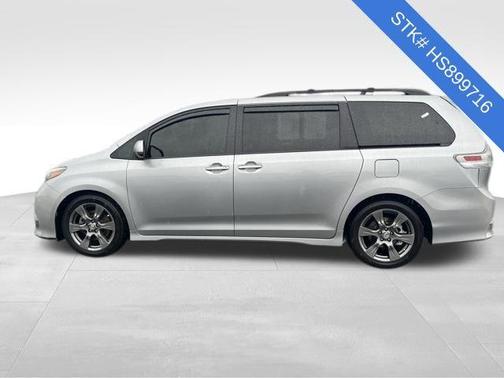 2017 Toyota Sienna SE