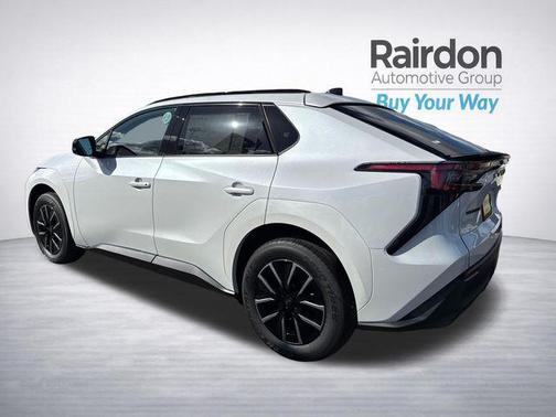 Cosmic White Pearl 2026 Subaru Solterra Premium