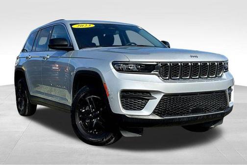 2023 Jeep Grand Cherokee Laredo