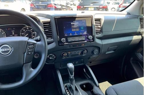 2023 Nissan Frontier S