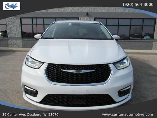 2023 Chrysler Pacifica Touring-L