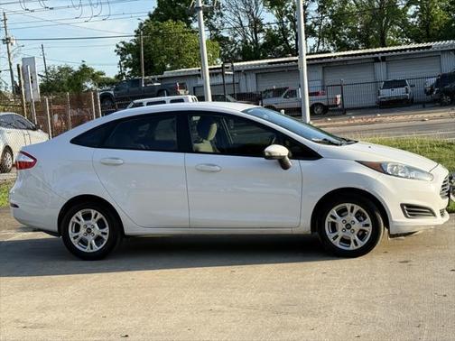 2016 Ford Fiesta SE